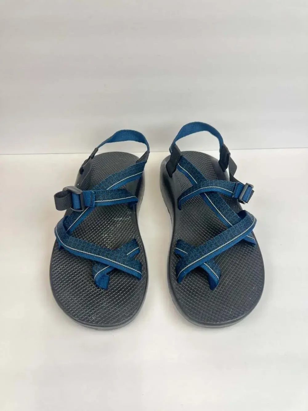 Chaco Z/2 Classic Men's Sport Sandals with Toe Loop, Blue/Black Size 12